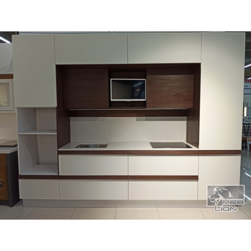 Кухня портал із ТВ “Кізей“