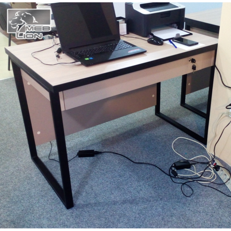 Стіл робочий